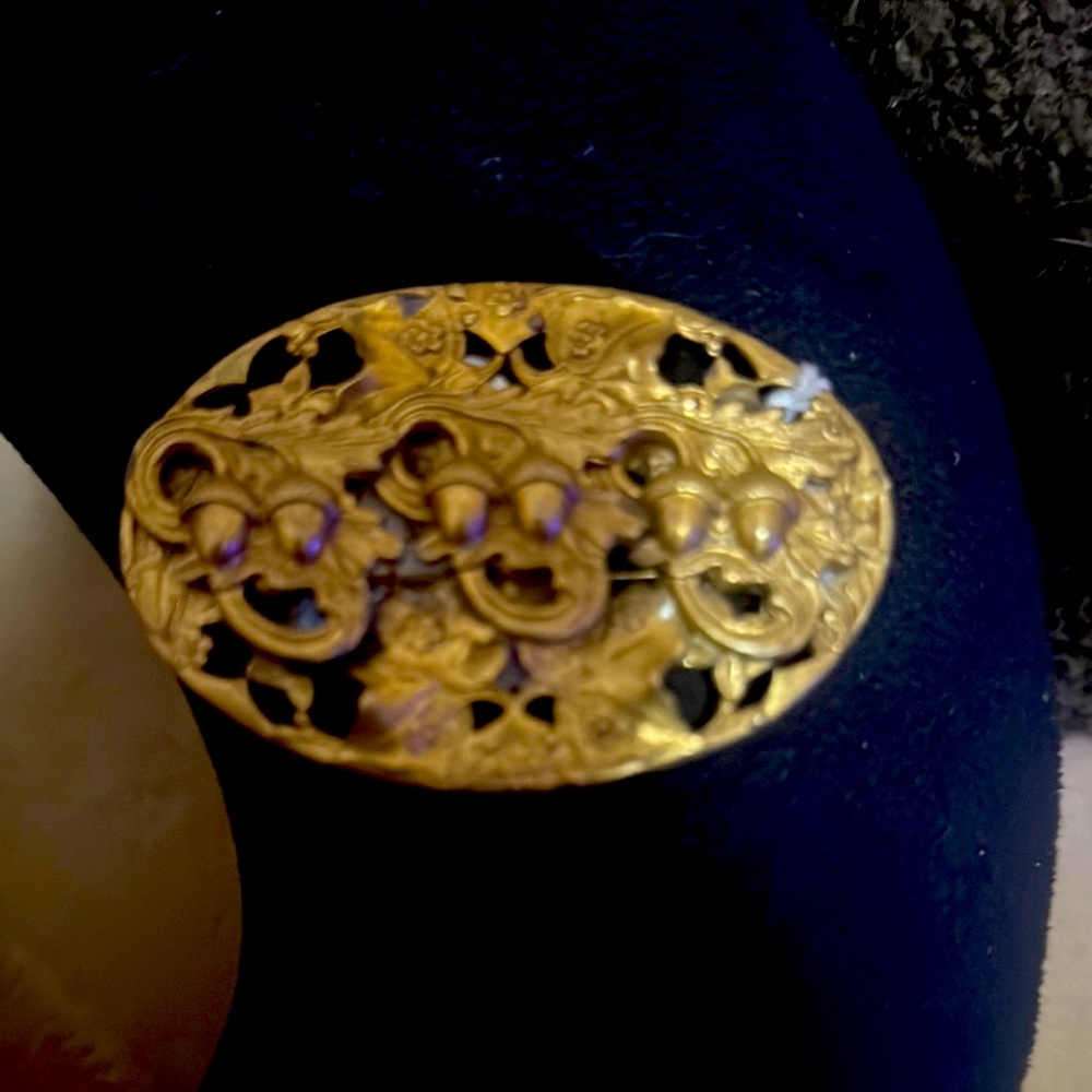 Elegant Gold Brooch